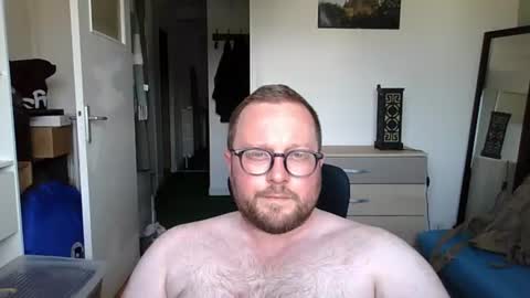 jeuneloup92 online show from June 24, 4:10 pm