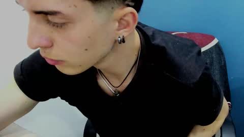 Jheampiero online show from December 16, 2:46 pm