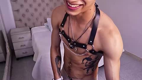 jhoanleandro online show from February 5, 8:10 am