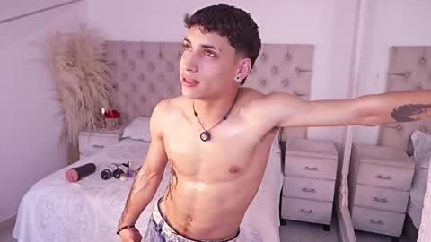 jhoanleandro online show from March 13, 4:42 am