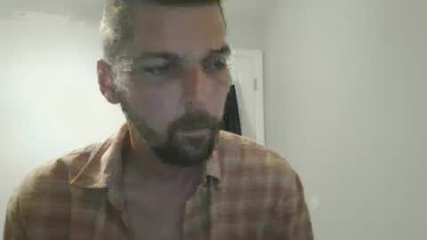 jholls online show from December 7, 12:31 am