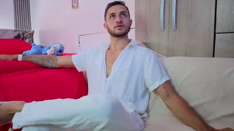 jhonny online show from June 22, 6:34 pm