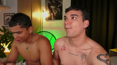 Jhonny  online show from April 3, 4:09 am