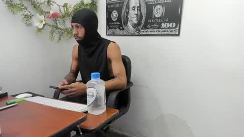 jhonson821 online show from November 1, 7:45 am