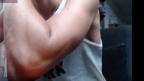 jhosuamoore2 online show from December 19, 11:34 pm