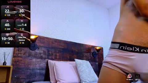 jhosuavega online show from October 25, 1:40 am