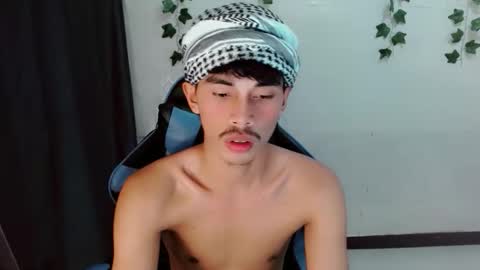 Snapshot of jim_cumxx chatting on September 18, 10:39 am JIMBOY online show from September 18, 10:39 am