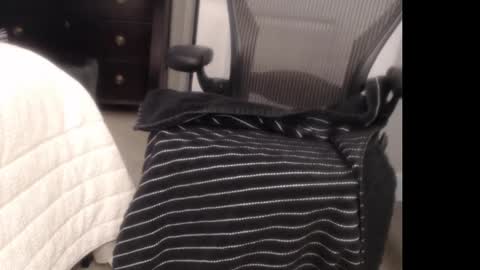 Snapshot of jimmyq602 chatting on March 3, 1:17 am jimmyq602 online show from March 3, 1:17 am