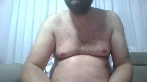 Snapshot of jiqoloemre chatting on October 20, 10:02 pm jiqoloemre online show from October 20, 10:02 pm