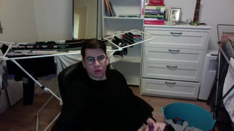 Snapshot of jjd8 chatting on January 10, 7:04 am jjd8 online show from January 10, 7:04 am