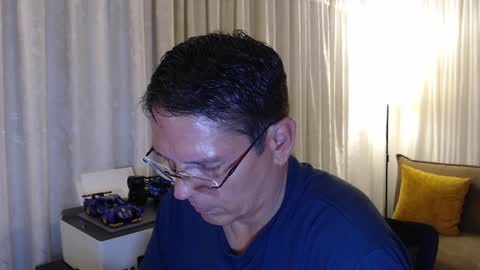 Quin online show from April 1, 4:14 am