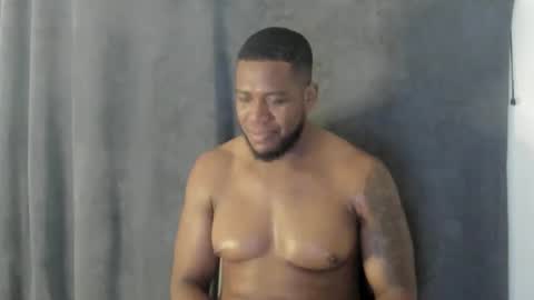 JOAN SAENZ online show from February 3, 12:30 am