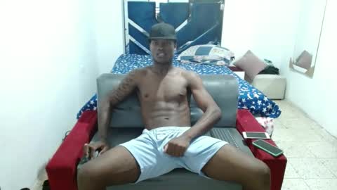 Snapshot of joao_leao chatting on October 20, 6:12 pm joao_leao online show from October 20, 6:12 pm