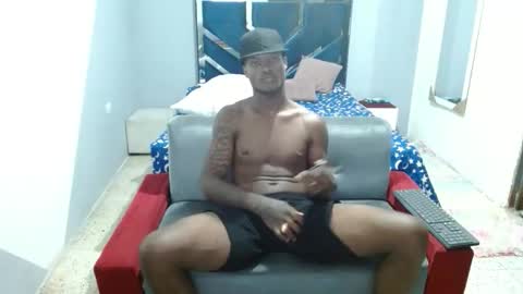 joao_leao online show from October 26, 3:19 am