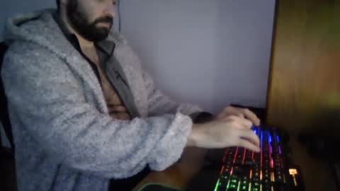 Snapshot of joaodias_18 chatting on February 20, 10:04 pm joaodias_18 online show from February 20, 10:04 pm