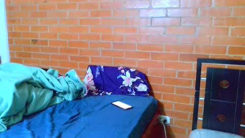 johan70nsexy online show from July 26, 11:33 pm