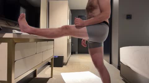 J online show from October 21, 9:12 am