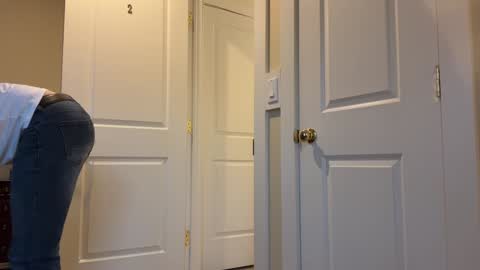 J online show from December 21, 8:32 pm