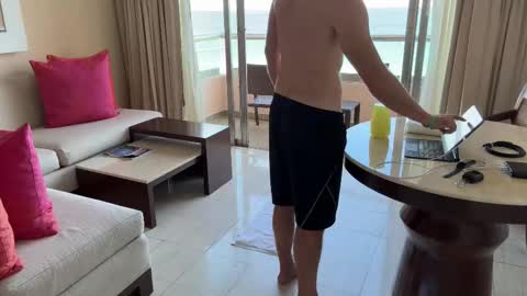 J online show from February 28, 1:47 pm