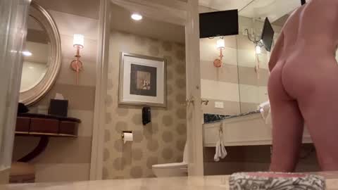 J online show from February 13, 2:31 pm