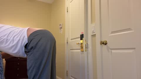 J online show from December 22, 7:42 pm