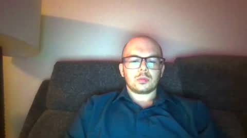 Thedude online show from April 4, 5:06 pm