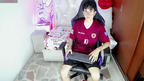 johnny_cagee online show from March 15, 3:58 am