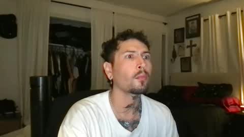 Snapshot of johnnydeep66 chatting on September 25, 10:03 am JohnnyDeep66 online show from September 25, 10:03 am