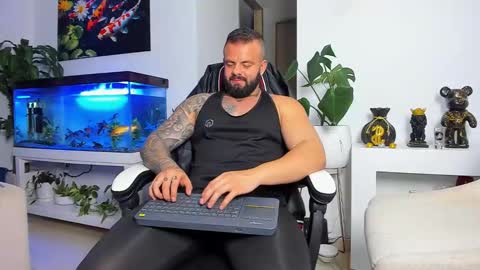 Snapshot of johnnygrayson_ chatting on September 10, 12:09 am JOHNNY online show from September 10, 12:09 am