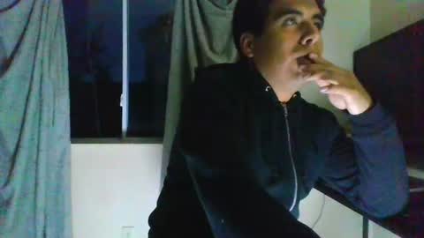 johnnyleos online show from June 22, 11:37 am