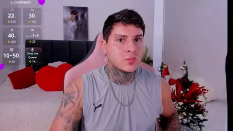 Johny online show from December 14, 9:00 pm