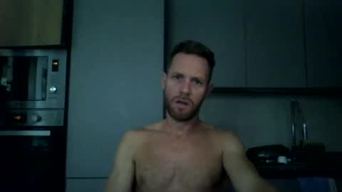 jojo19844 online show from September 17, 9:21 am