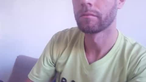 jojo19844 online show from September 27, 9:40 am