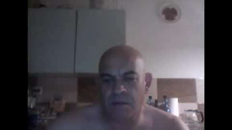 Snapshot of jolmasz30 chatting on October 20, 5:17 pm jolmasz30 online show from October 20, 5:17 pm