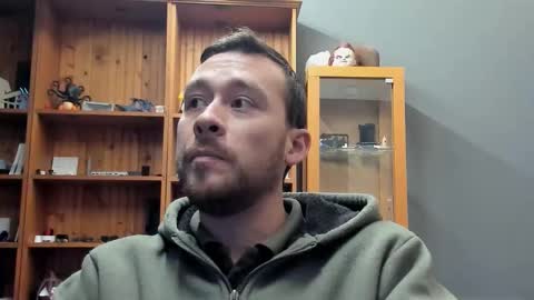 jonadams805 online show from December 16, 5:36 am