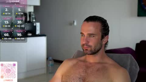 jonathanfranz123 online show from November 17, 3:31 am