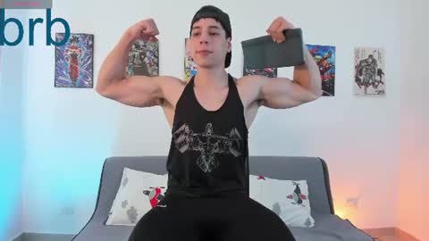 Instagram jonathanfit14 online show from July 6, 9:59 pm