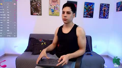 Instagram jonathanfit14 online show from July 17, 9:43 pm