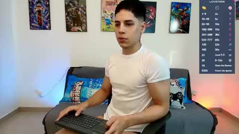Instagram jonathanfit14 online show from June 20, 9:53 pm