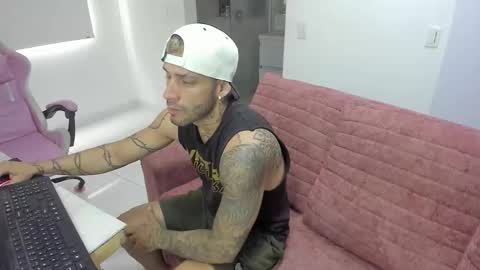 jose_wc online show from January 6, 7:29 pm