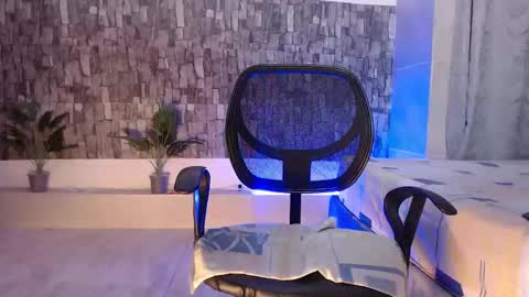 Jackson online show from September 12, 2:39 pm