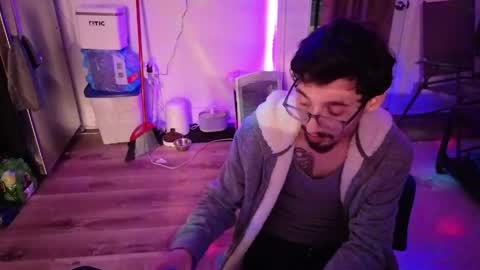 Josef online show from April 19, 1:05 am