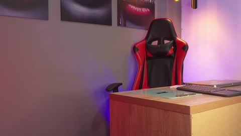 JOSEPH  online show from April 11, 11:36 am