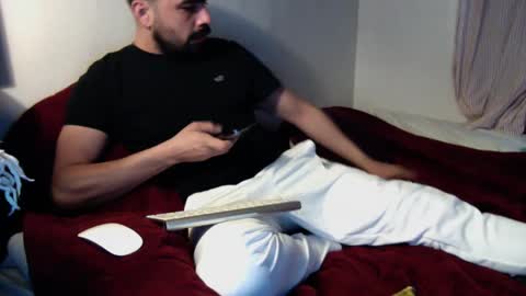 josephs1990 online show from January 14, 5:34 pm