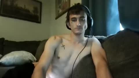 joshuamadeit123 online show from July 29, 8:52 pm