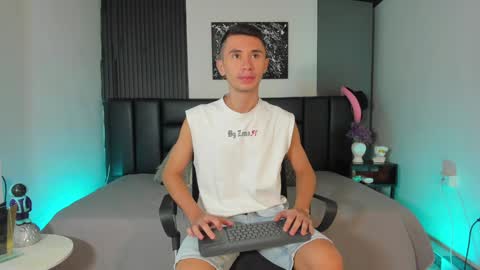 Jota Stivens online show from January 12, 11:39 am