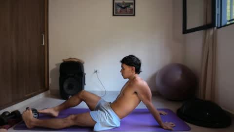 Im Jouliano online show from April 4, 10:07 pm