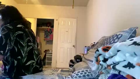 Joy3100 online show from October 29, 6:49 am