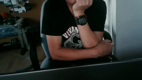 Snapshot of jraiven chatting on December 22, 11:42 pm Soy Rai online show from December 22, 11:42 pm