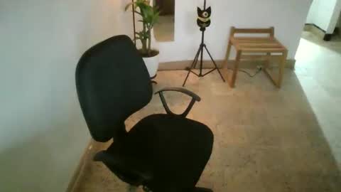 juan235665 online show from June 8, 1:01 am